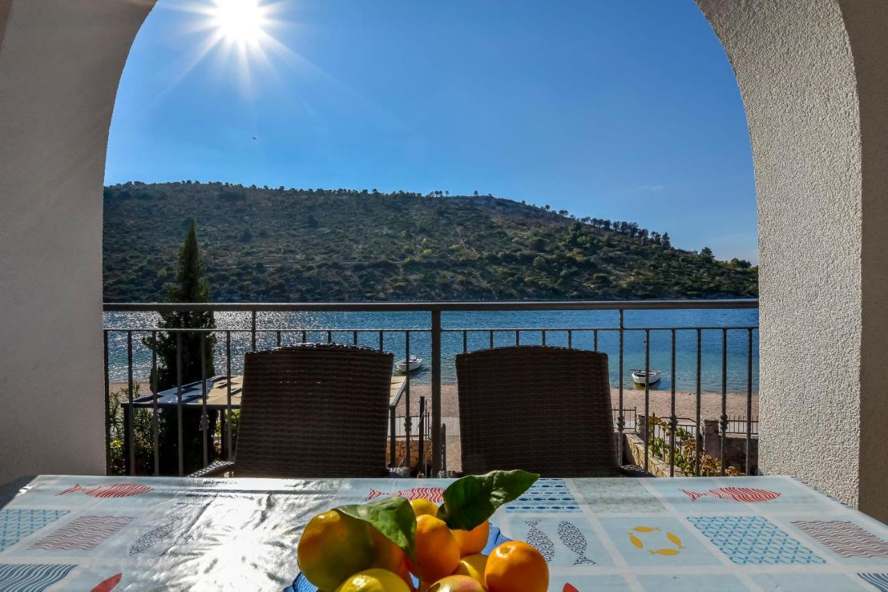 Apartments Milan 로고즈니차 외부 사진