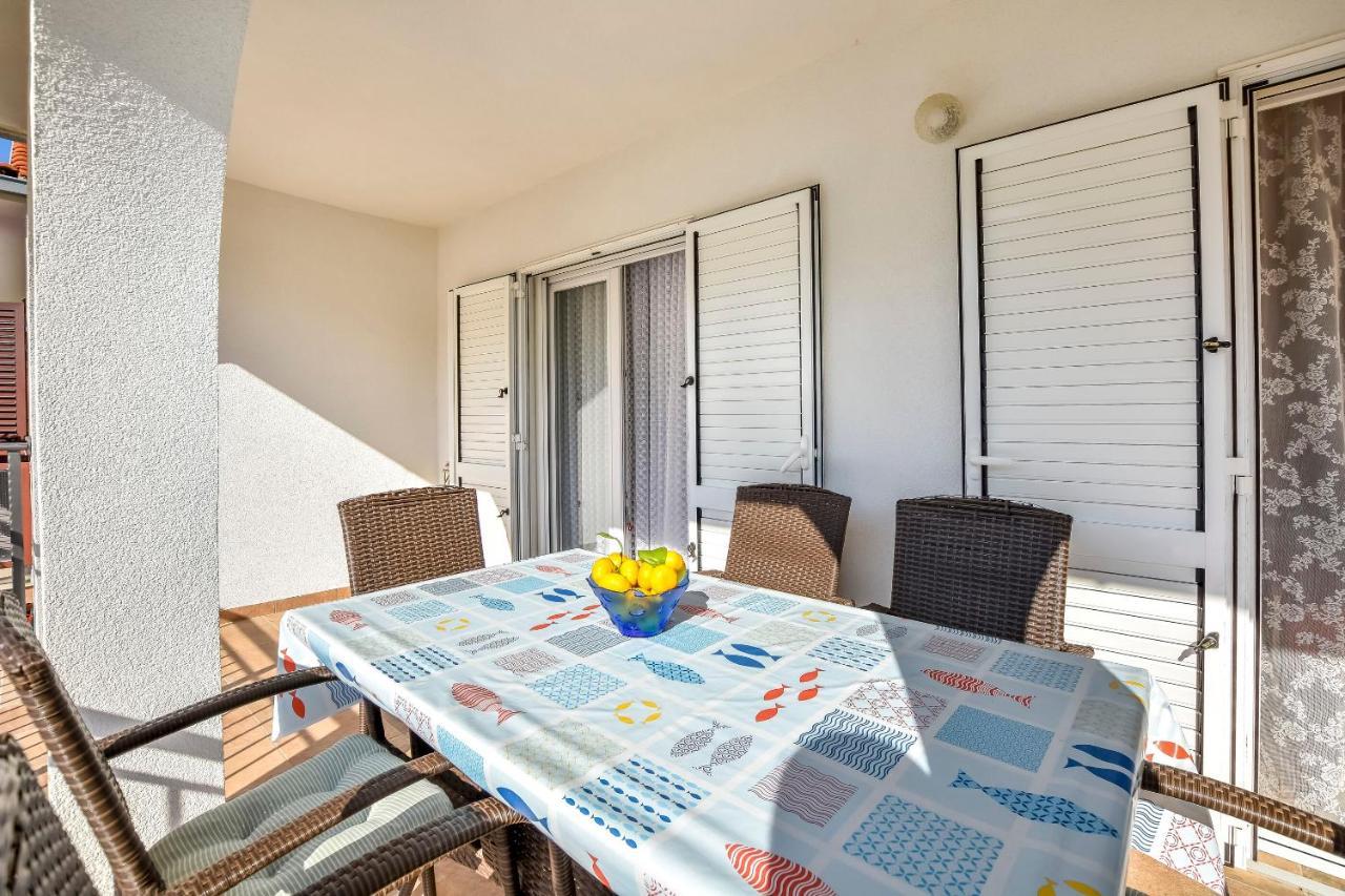 Apartments Milan 로고즈니차 외부 사진