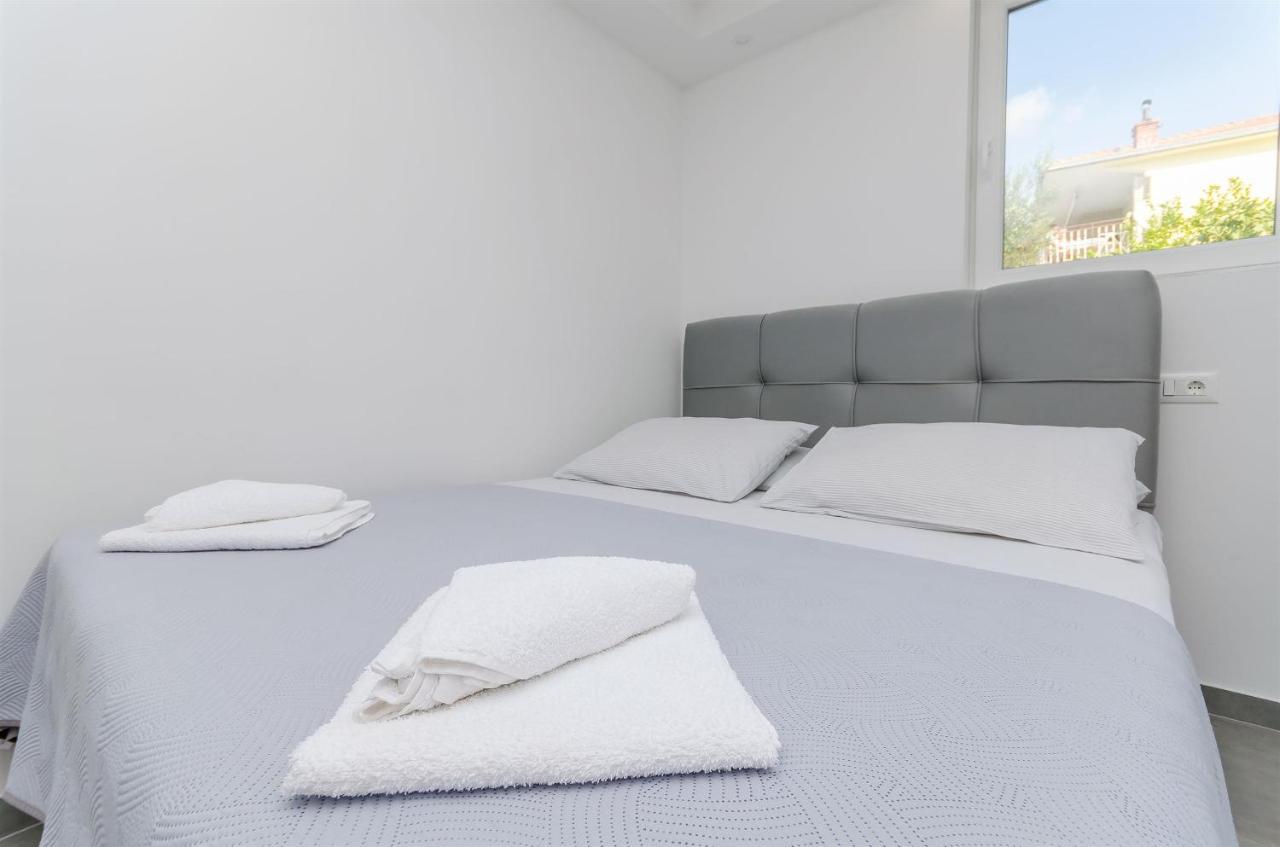 Apartments Milan 로고즈니차 외부 사진
