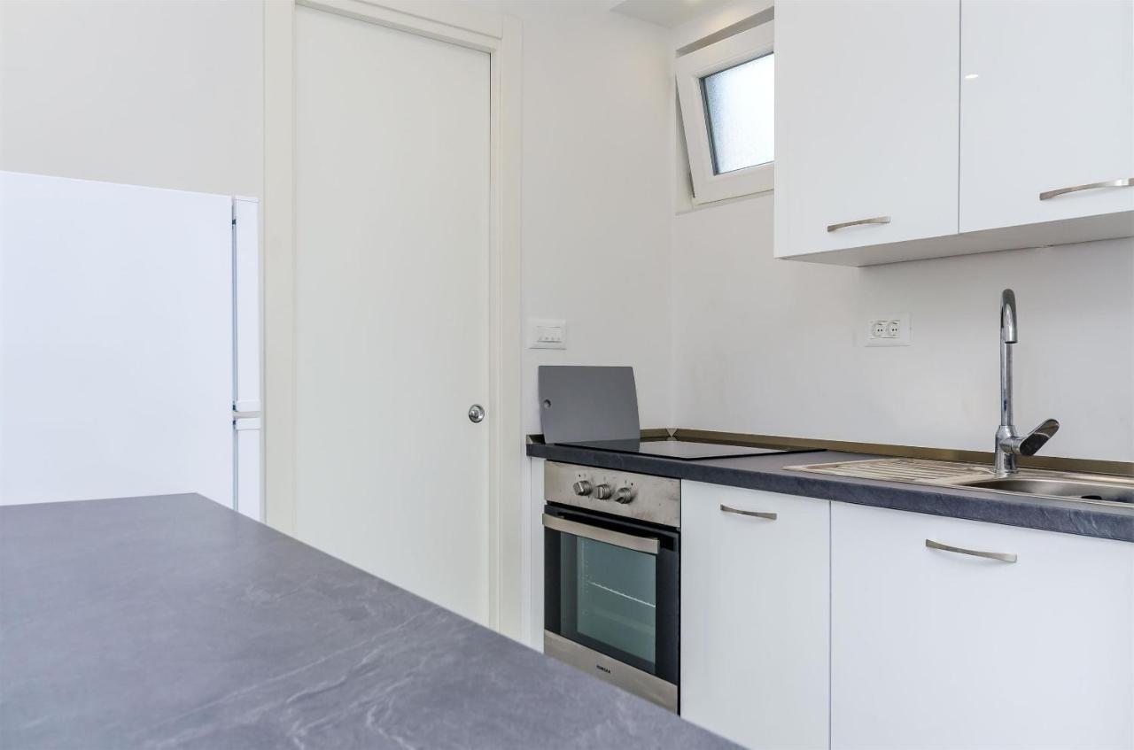 Apartments Milan 로고즈니차 외부 사진