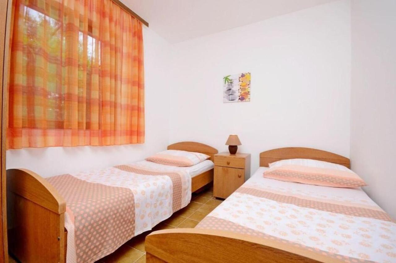 Apartments Milan 로고즈니차 외부 사진